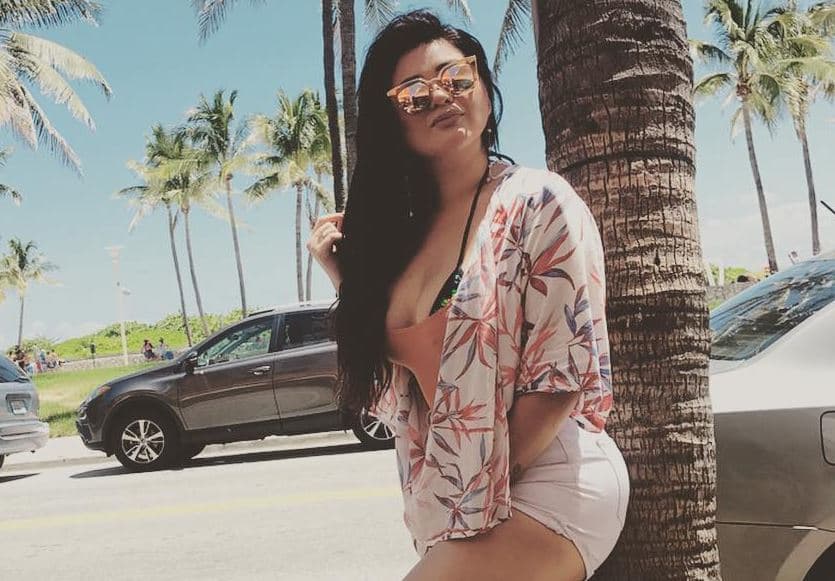 Gomita anda tomando el sol en Miami