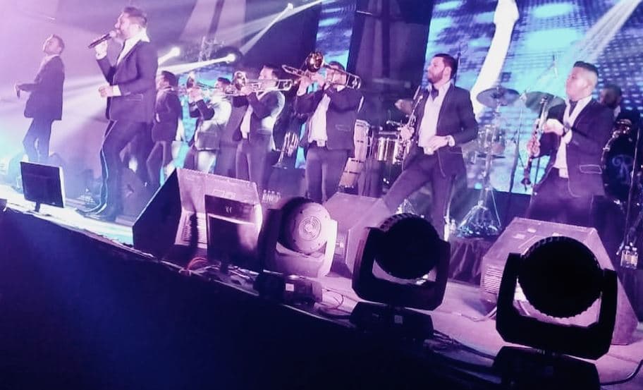 El Recodo presenta su celebración entre amigos