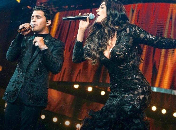Solos de Ana Bárbara y Christian Nodal es todo un hit