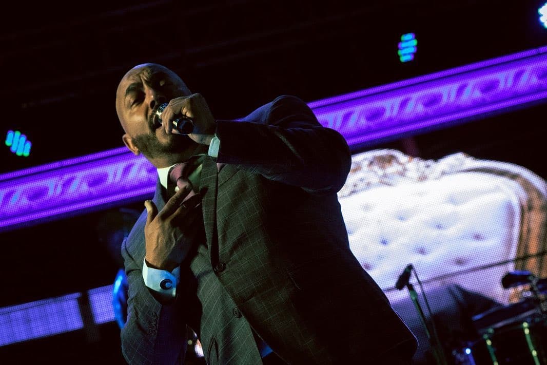 Lupillo Rivera presenta nueva versión de 'Tu Camino y El Mío'