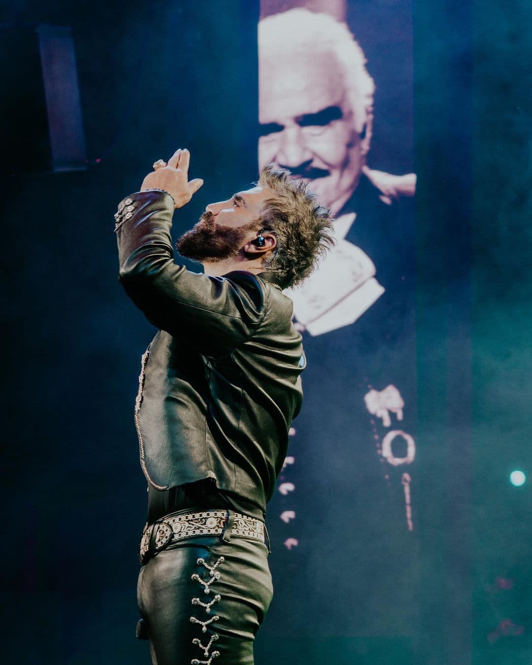 Alejandro Fernández recuerda a su padre Vicente Fernández con un emotiva anécdota