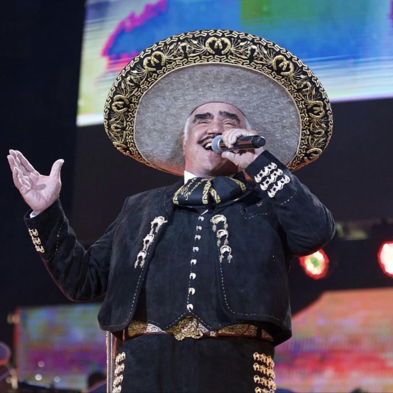Vicente Fernández: Recordamos cómo fue su festejo por sus 80 años