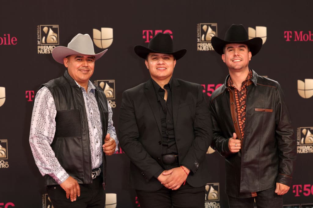 MIAMI, FLORIDA - FEBRUARY 24: Los De Chiwas attend Univision's 34th Edition Of Premio Lo Nuestro a la Música Latina at FTX Arena on February 24, 2022 in Miami, Florida. (Photo by Rodrigo Varela/Getty Images)