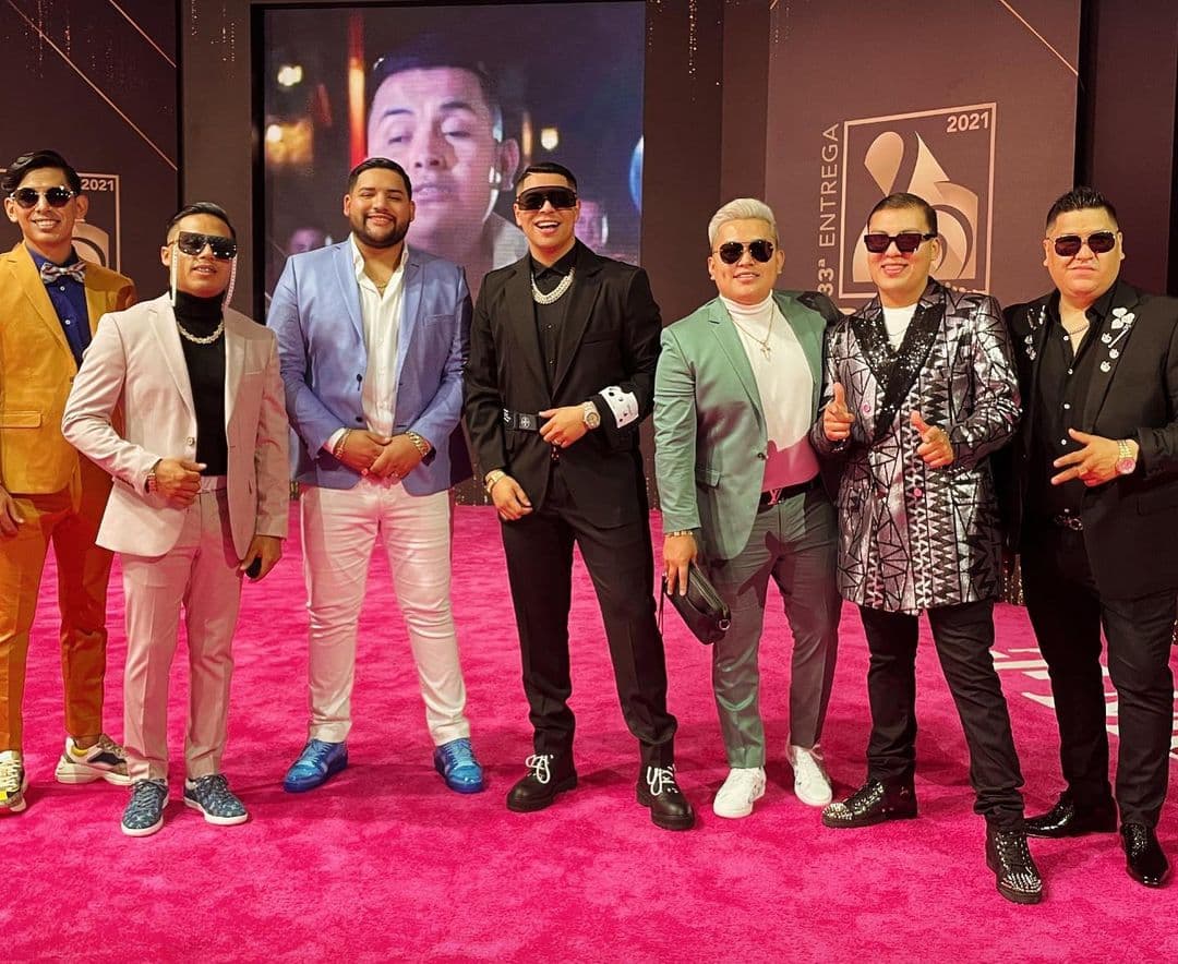 Grupo Firme y Lenin Ramírez arrasan en Premio Lo Nuestro 2021 y se llevan cinco galardones